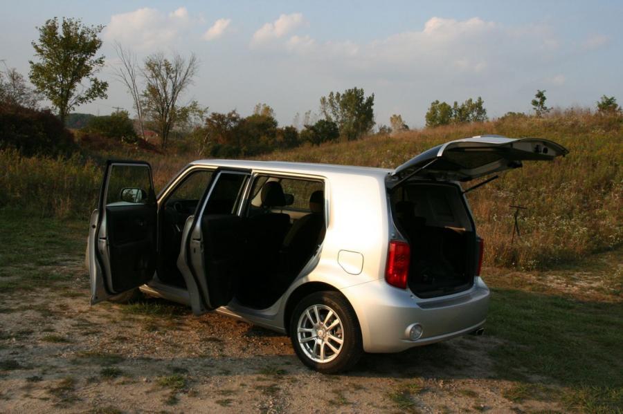  Scion xB 2007 года  (фото 64 из 221)